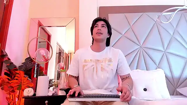 Karimferrer online show from January 2025 04:25:02 AM