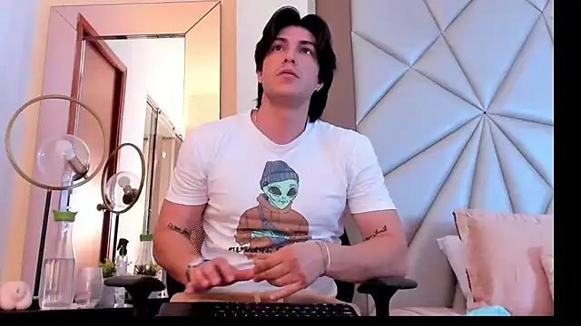 Karimferrer online show from January 2025 08:25:02 AM