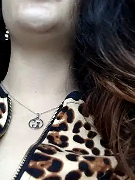 LisbethMoore  online show from April 2026 04:35:01 PM