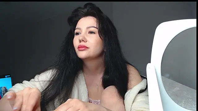 AlexaCruze online show from September 2025 07:19:02 PM