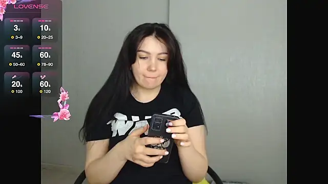 AlexaCruze online show from January 2026 07:11:01 PM