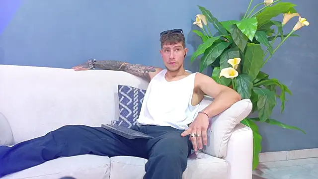 french sexx online show from September 2025 07:18:02 PM