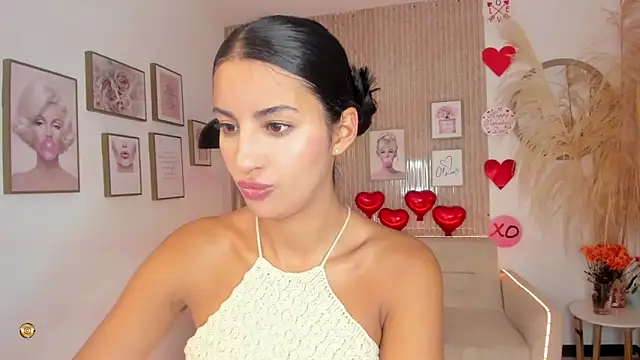 Snapshot of Kimm_khalifa chatting on February 2025 09:10:01 PM Kimm khalifa online show from February 2025 09:10:01 PM