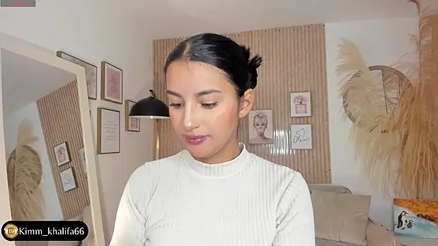 Snapshot of Kimm_khalifa chatting on March 2025 10:09:02 PM Kimm khalifa online show from March 2025 10:09:02 PM