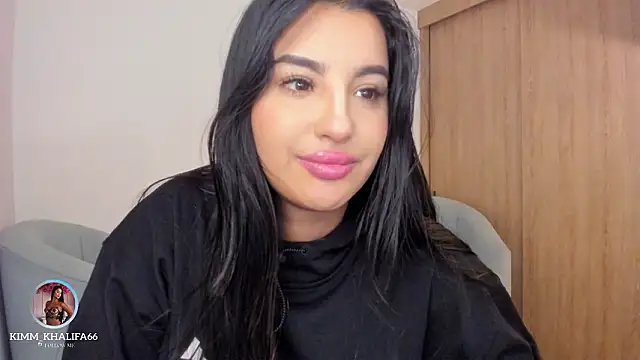 Snapshot of Kimm_khalifa chatting on February 2026 12:34:02 AM Kimm khalifa online show from February 2026 12:34:02 AM