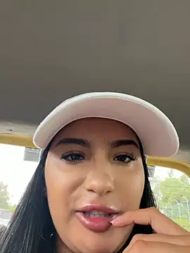 Snapshot of Kimm_khalifa chatting on February 2026 08:29:01 PM Kimm khalifa online show from February 2026 08:29:01 PM