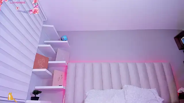 Sally  Walker online show from September 2025 03:41:02 AM