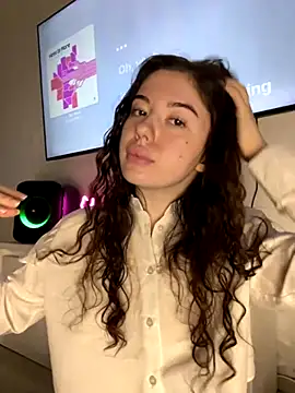 Kimi Ass online show from October 2025 10:38:02 AM