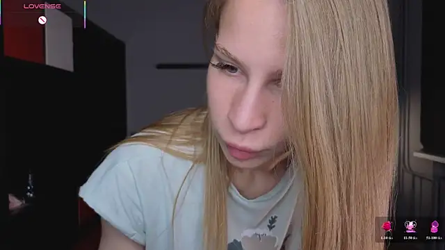 Elis Fox online show from June 2026 08:09:02 AM