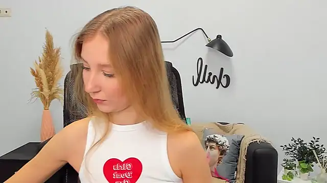 LolaWilsons online show from February 2025 06:19:01 AM