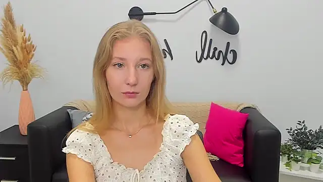 LolaWilsons online show from September 2025 08:14:02 AM