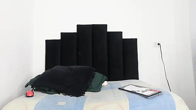 Snapshot of MarcoAlexLatino chatting on March 2025 03:25:01 AM MarcoAlexLatino online show from March 2025 03:25:01 AM