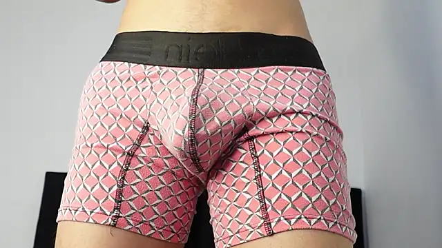 Snapshot of MarcoAlexLatino chatting on October 2025 03:35:01 AM MarcoAlexLatino online show from October 2025 03:35:01 AM