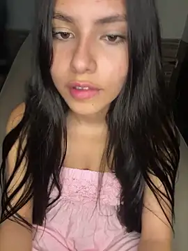 Snapshot of hurrem_18 chatting on February 2026 09:07:01 PM hurrem 18 online show from February 2026 09:07:01 PM