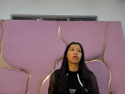 Snapshot of VaneLin18 chatting on September 2025 08:12:02 PM VaneLin18 online show from September 2025 08:12:02 PM