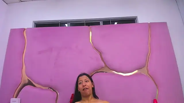 Snapshot of VaneLin18 chatting on November 2025 11:05:01 PM VaneLin18 online show from November 2025 11:05:01 PM