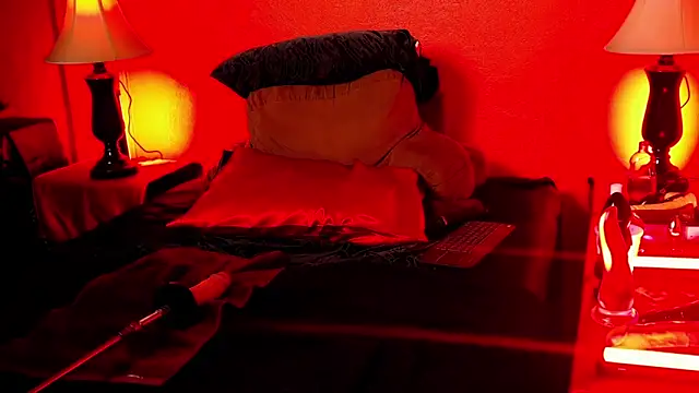 JenniferCD online show from November 2025 07:13:02 PM