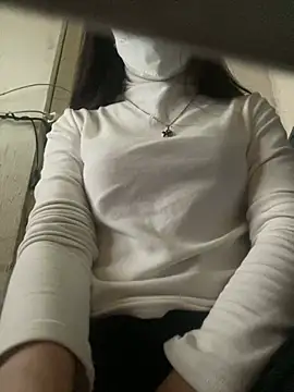 Snapshot of Tuongvy05 chatting on December 2024 08:33:02 AM Tuongvy05 online show from December 2024 08:33:02 AM