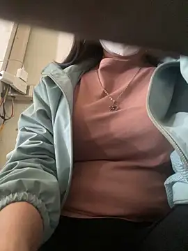 Snapshot of Tuongvy05 chatting on December 2024 07:46:01 AM Tuongvy05 online show from December 2024 07:46:01 AM