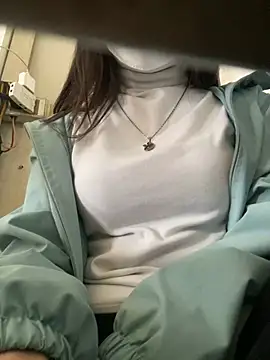 Snapshot of Tuongvy05 chatting on January 2025 05:30:01 AM Tuongvy05 online show from January 2025 05:30:01 AM