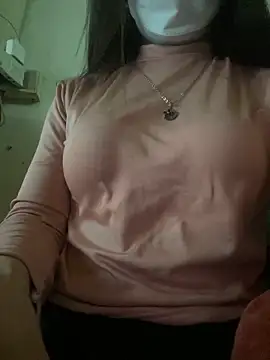 Snapshot of Tuongvy05 chatting on January 2025 06:08:02 PM Tuongvy05 online show from January 2025 06:08:02 PM