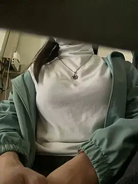 Snapshot of Tuongvy05 chatting on January 2025 02:25:01 AM Tuongvy05 online show from January 2025 02:25:01 AM