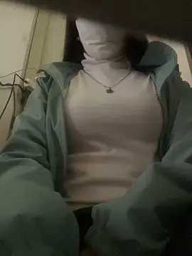 Snapshot of Tuongvy05 chatting on January 2025 08:41:02 AM Tuongvy05 online show from January 2025 08:41:02 AM