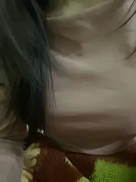 Snapshot of Tuongvy05 chatting on February 2025 10:03:02 PM Tuongvy05 online show from February 2025 10:03:02 PM