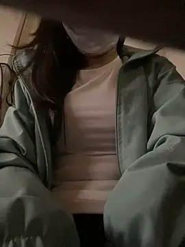 Snapshot of Tuongvy05 chatting on February 2025 03:48:02 PM Tuongvy05 online show from February 2025 03:48:02 PM