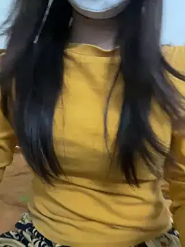 Snapshot of Tuongvy05 chatting on March 2025 05:46:01 AM Tuongvy05 online show from March 2025 05:46:01 AM