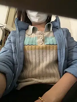 Snapshot of Tuongvy05 chatting on March 2025 05:28:02 AM Tuongvy05 online show from March 2025 05:28:02 AM