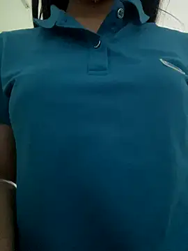 Snapshot of Tuongvy05 chatting on November 2025 08:46:02 AM Tuongvy05 online show from November 2025 08:46:02 AM