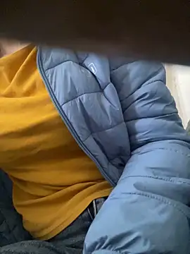 Snapshot of Tuongvy05 chatting on December 2025 07:28:01 AM Tuongvy05 online show from December 2025 07:28:01 AM