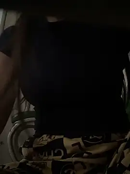 Snapshot of Tuongvy05 chatting on December 2025 08:30:02 AM Tuongvy05 online show from December 2025 08:30:02 AM