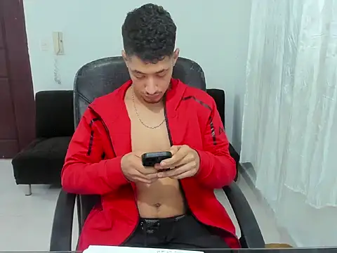 Snapshot of Chandler_ken chatting on September 2025 04:34:02 AM Chandler ken online show from September 2025 04:34:02 AM