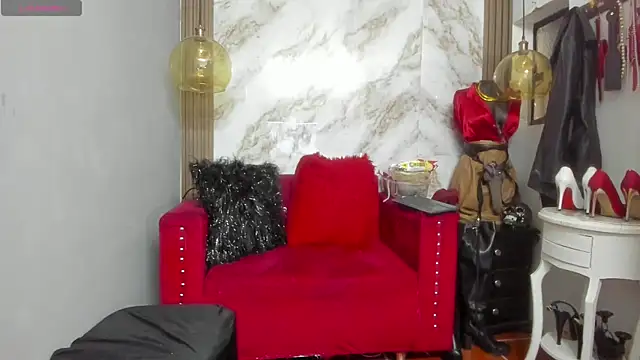 Snapshot of LiaTaylorr chatting on September 2025 12:16:01 PM LiaTaylorr online show from September 2025 12:16:01 PM