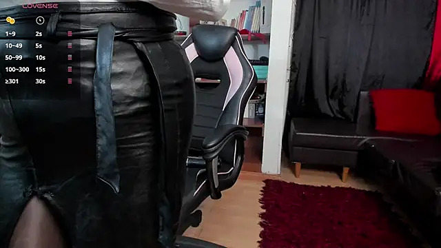 Snapshot of LiaTaylorr chatting on February 2026 12:24:01 PM LiaTaylorr online show from February 2026 12:24:01 PM