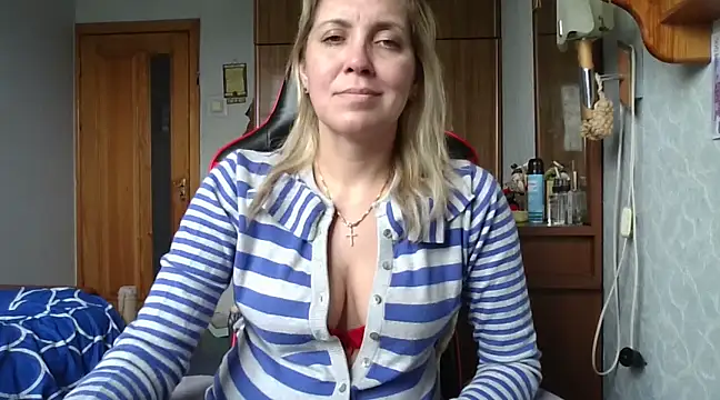 IrinaB1 online show from March 2025 10:45:02 AM