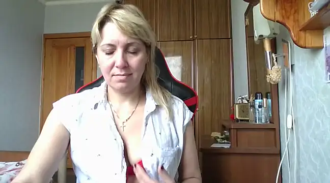 IrinaB1 online show from March 2025 08:04:02 AM