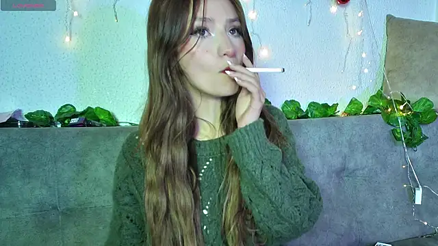 Snapshot of ari_kat chatting on December 2024 06:22:01 AM ari kat online show from December 2024 06:22:01 AM