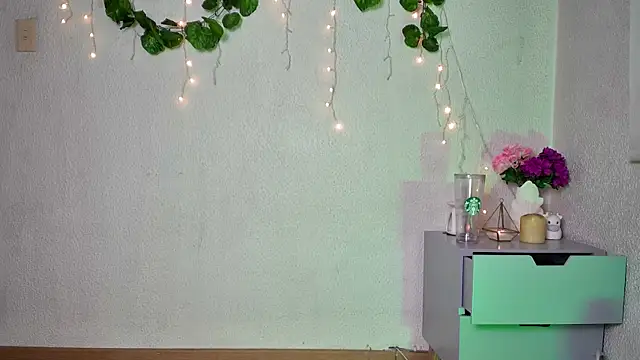 Snapshot of ari_kat chatting on February 2025 05:21:01 AM ari kat online show from February 2025 05:21:01 AM