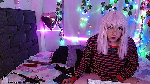 Snapshot of the_lesbian_game chatting on February 2025 03:15:02 AM the lesbian game online show from February 2025 03:15:02 AM