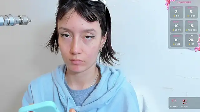 lizzy davis 1 online show from October 2025 04:10:01 AM