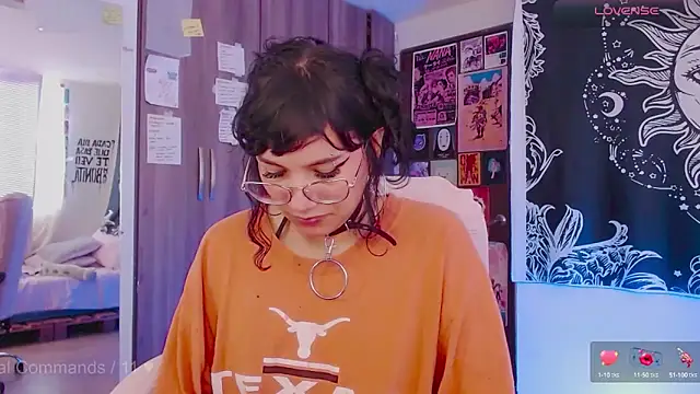 melissahowl online show from September 2025 02:20:01 PM