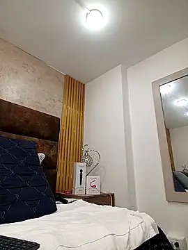 IsisBlake online show from November 2025 01:09:02 PM