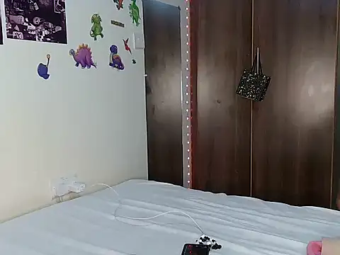 Snapshot of Sexyvyee_ chatting on December 2025 03:47:01 AM Sexyvyee online show from December 2025 03:47:01 AM