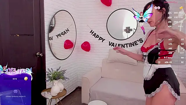 Julia  Frey online show from February 2026 11:27:02 AM