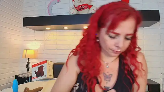 HannaBrave online show from February 2025 02:44:01 PM