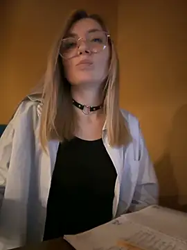 Crazy-Rosa online show from February 2025 03:20:02 PM