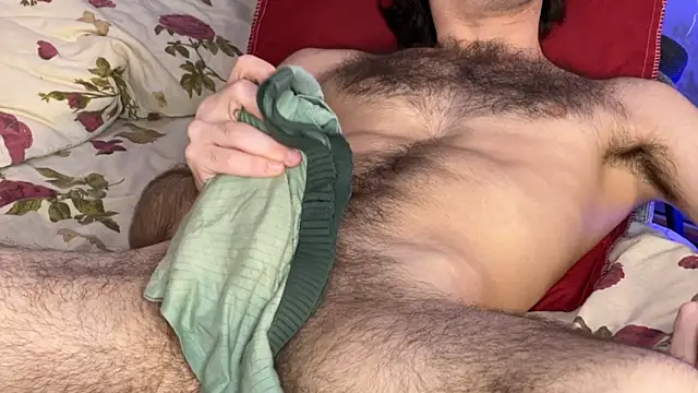 Snapshot of Stick_Twlx chatting on December 2024 08:32:01 PM Stick Twlx online show from December 2024 08:32:01 PM